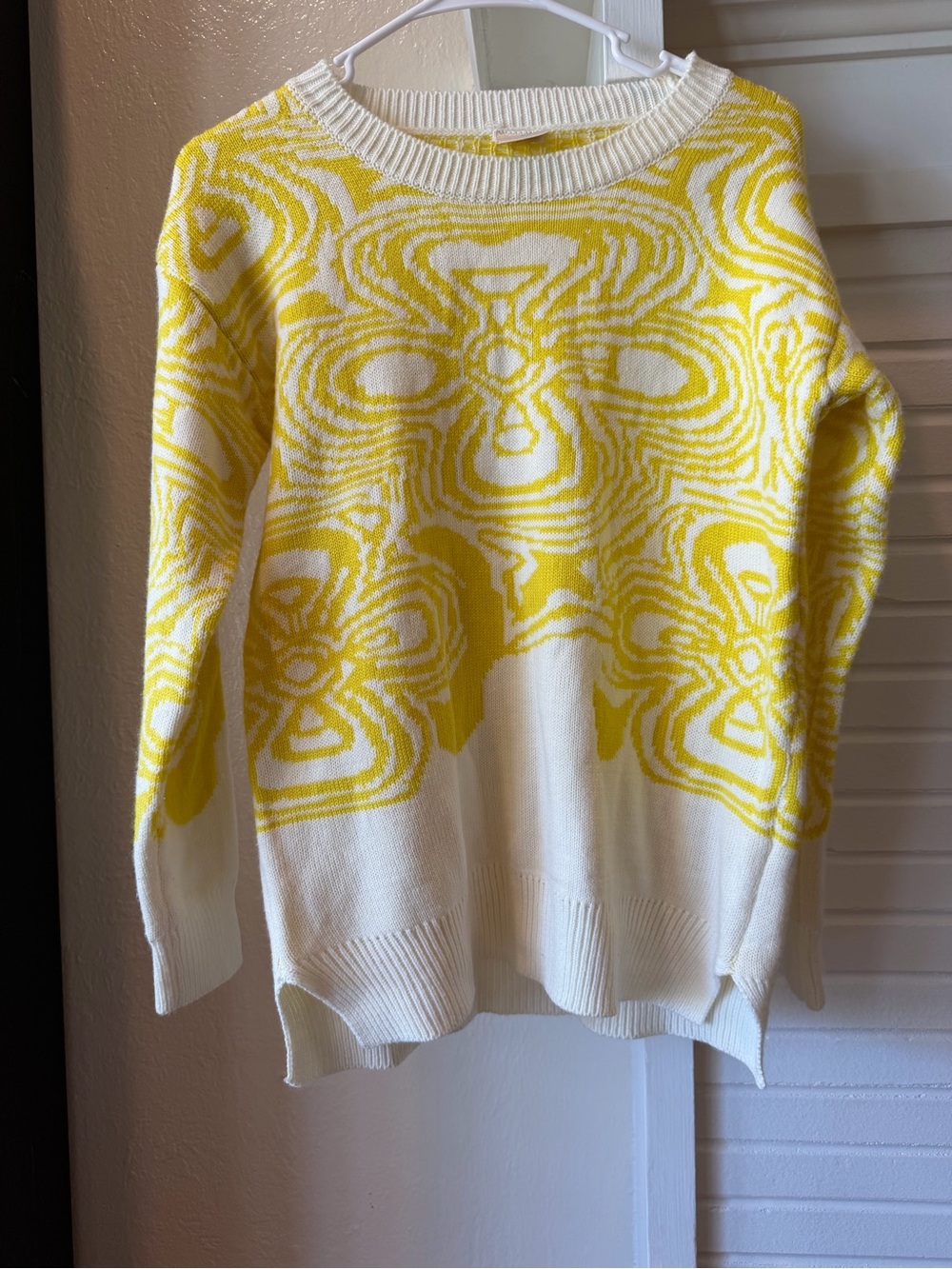 Hold Tide Yellow White Abstract Floral Knit Sweater Wool Blend